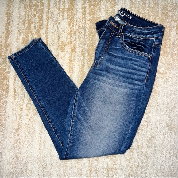 Hi rise jeggings- slight distressing - Picture 1 of 6